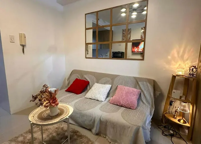 M's Space At Shore Residences * Манила